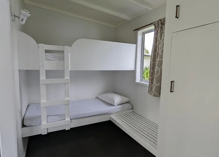 Holdens Bay 4* ロトルア